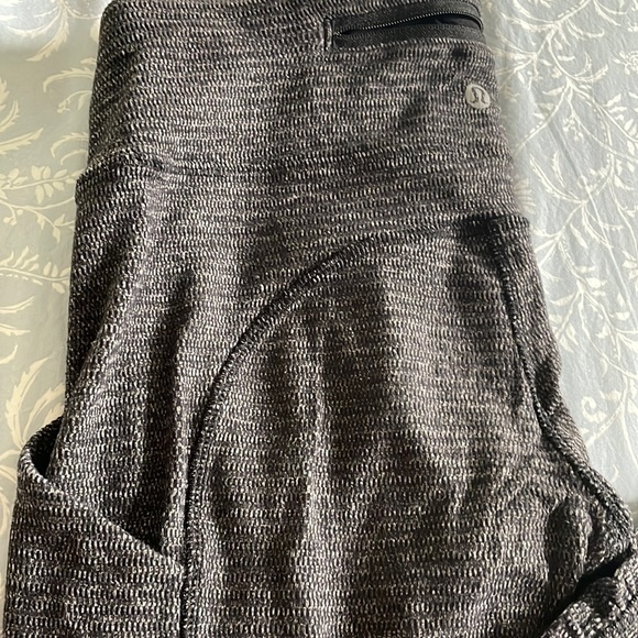 Lululemon leggings - Picture 2 of 5